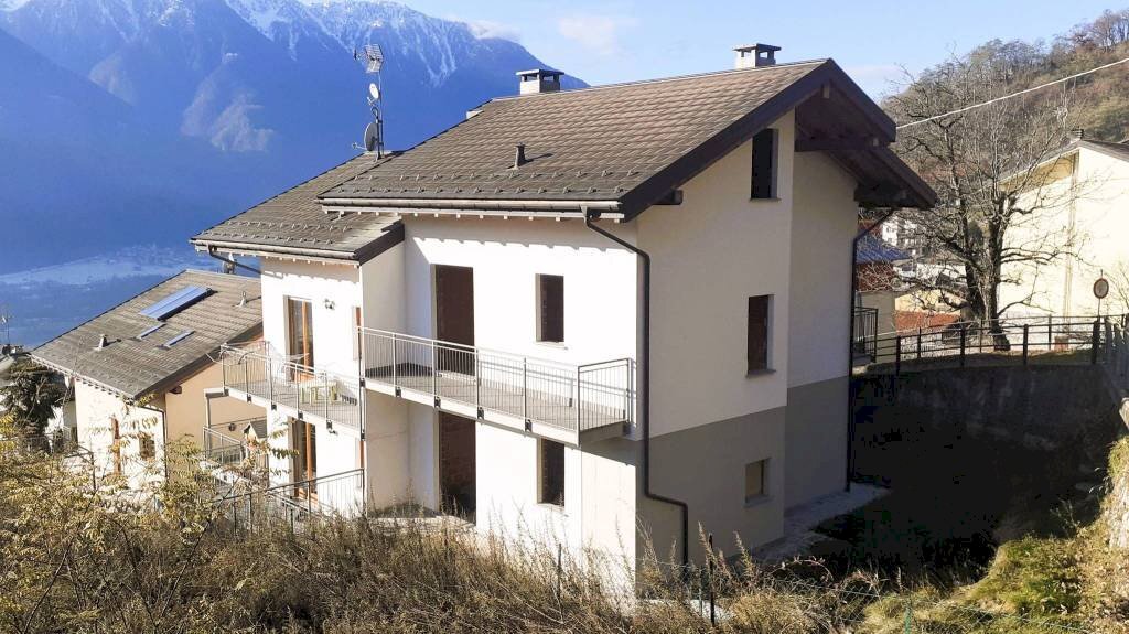 Facciata - Villa via Margella, Castione Andevenno - foto 3