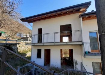 Facciata - Villa via Margella, Castione Andevenno - foto 4