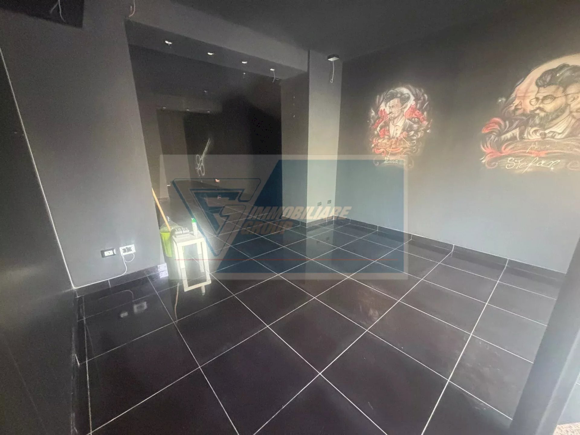 Locale Commerciale Largo Empedocle, Siracusa - foto 1