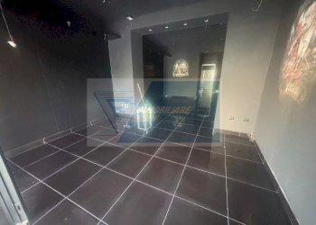 Locale Commerciale Largo Empedocle, Siracusa - foto 3