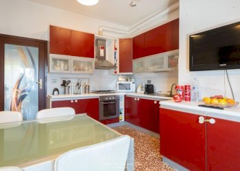 Four-room apartment Via Goffredo Mameli, Vignola - photo 8