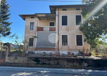 Casa indipendente Via Martiri della Libertà, Mottalciata - foto 1