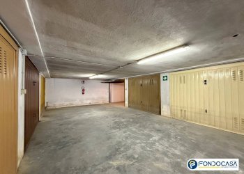 Foto 10 - Box Via Palestro
 
7, Loano - foto 10