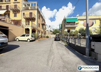 Foto 13 - Box Via Palestro
 
7, Loano - foto 13