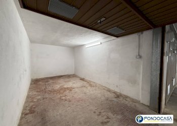 Foto 14 - Box Via Palestro
 
7, Loano - foto 14