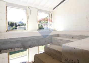 Scale - Casa semi indipendente Via 5 Vette, Cuasso al Monte - foto 14