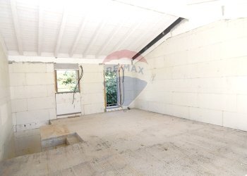 Parcheggio - Casa semi indipendente Via 5 Vette, Cuasso al Monte - foto 16