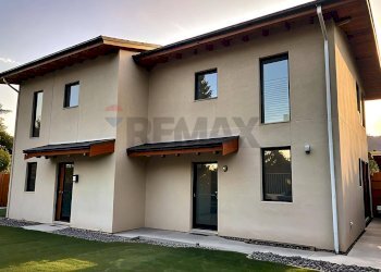 Casa all\'aperto - Casa semi indipendente Via 5 Vette, Cuasso al Monte - foto 1