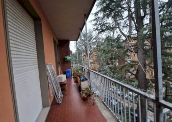 Balcone - Trilocale via Riccardo Stracciari, Bologna (zona Santo Stefano) - foto 8