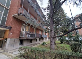 Facciata - Trilocale via Riccardo Stracciari, Bologna (zona Santo Stefano) - foto 13