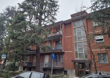 Facciata - Trilocale via Riccardo Stracciari, Bologna (zona Santo Stefano) - foto 15