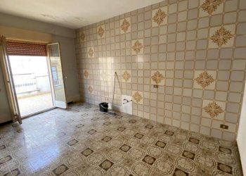 Salone - Appartamento via Antonino Curreri, Carini - foto 4