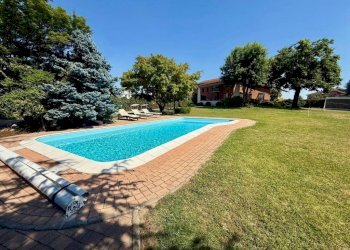 Piscina - Villa via Poirino, 397, Carmagnola - foto 38