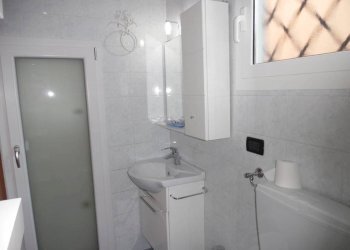 Bagno - Appartamento via Giuseppe Massarenti, Bologna (zona Massarenti) - foto 24