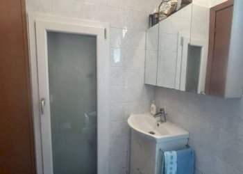 Bagno - Appartamento via Giuseppe Massarenti, Bologna (zona Massarenti) - foto 29
