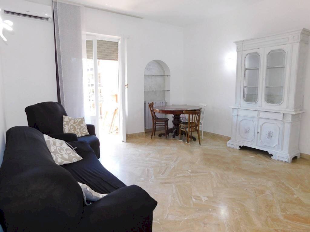 Salone - Three-room apartment Roma - photo 2