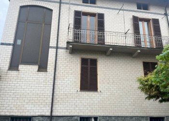 Facciata - Quadrilocale strada alla Fornace, Biella - foto 11