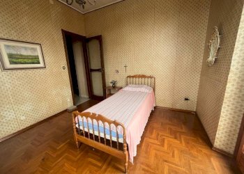 Camera da letto - Quadrilocale strada alla Fornace, Biella - foto 26