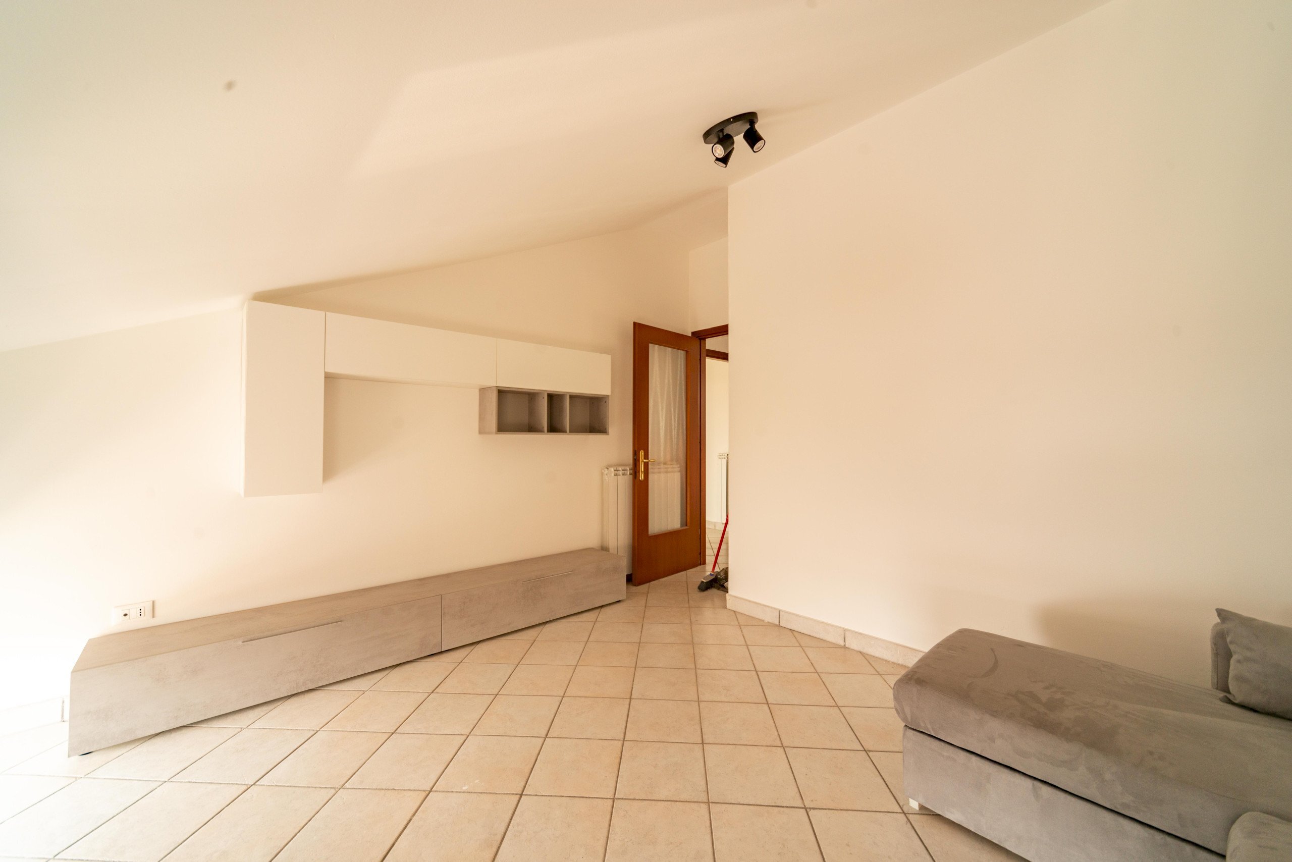 Three-room apartment Via Mazzini, Caraglio - photo 3