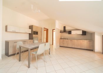 Three-room apartment Via Mazzini, Caraglio - photo 4