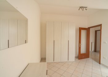 Three-room apartment Via Mazzini, Caraglio - photo 12