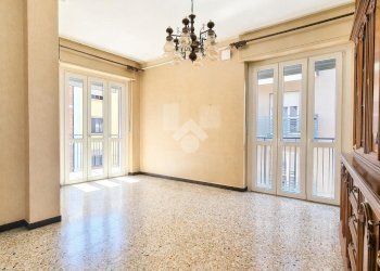 Three-room apartment Via Giacomo Matteotti, Bra - photo 1