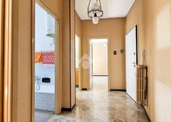 Three-room apartment Via Giacomo Matteotti, Bra - photo 8