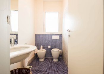 Villa Salita alla Chiesa di Fegino, Genova (zona Cornigliano) - foto 19