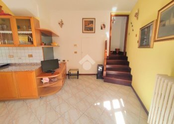 Casa indipendente Via 5 Martiri, Carezzano - foto 5
