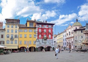 Foto 1 - Shop Trento - photo 1