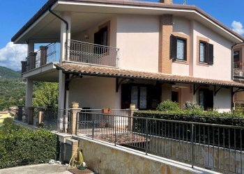 Foto 2 - Villa via delle margherite
 
5, Alatri - foto 2