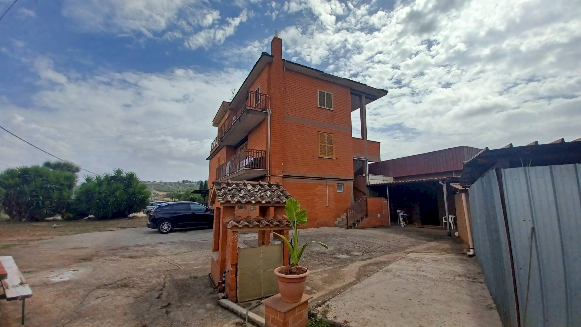 Foto 1 - Stabile - Palazzo via Madonna delle Grazie
 
55, Priverno - foto 1