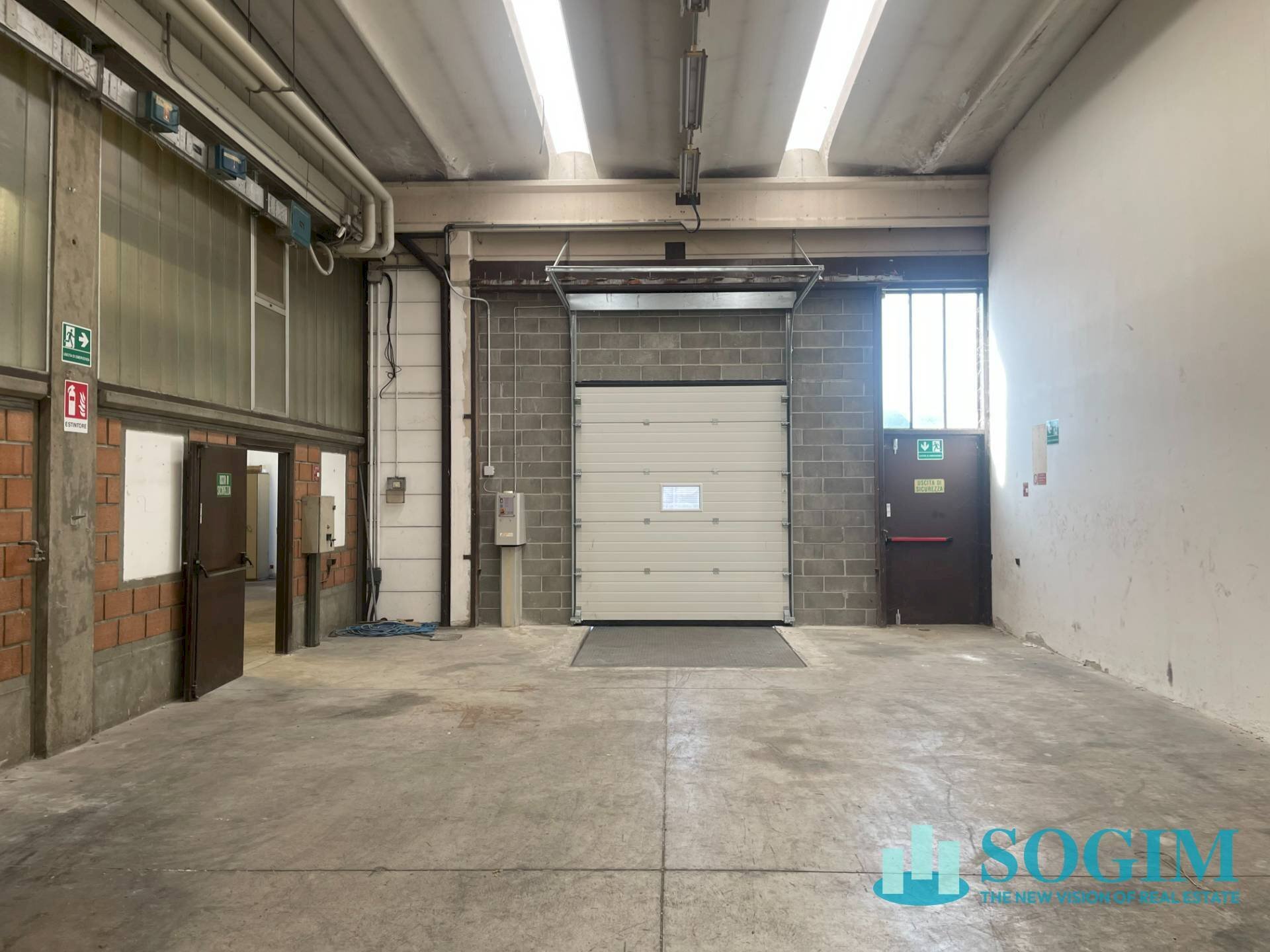 Foto 3 - Capannone via enrico fermi
 
7, Burago di Molgora - foto 3