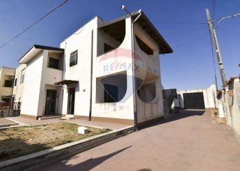 Casa all\'aperto - Villa Viale Dei Pini
 
44, Augusta - foto 1