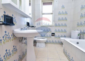 Bagno - Villa Viale Dei Pini
 
44, Augusta - foto 32