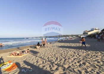 Vista dell\'acqua - Villa Viale Dei Pini
 
44, Augusta - foto 39