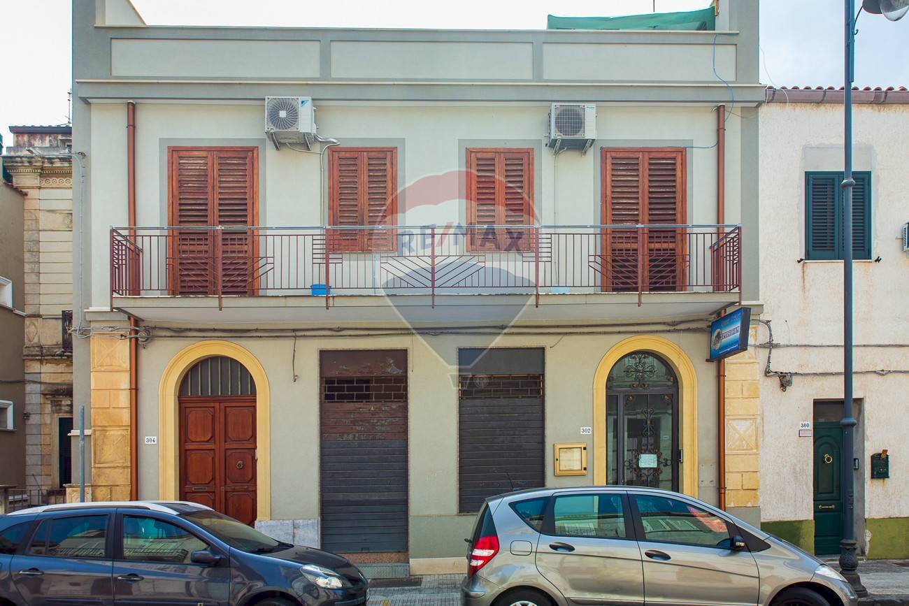 Edificio all\'aperto - Casa semi indipendente Via Umberto I
 
304, Nizza di Sicilia - foto 2
