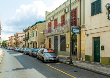 Edificio all\'aperto - Casa semi indipendente Via Umberto I
 
304, Nizza di Sicilia - foto 1