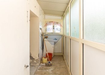 Lavanderia - Casa semi indipendente Via Umberto I
 
304, Nizza di Sicilia - foto 25