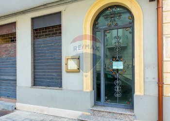 Edificio all\'aperto - Locale Commerciale Via Umberto I
302, Nizza di Sicilia - foto 1