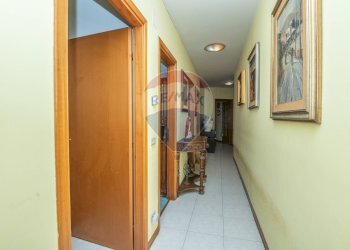 Hall / corridoio - Quadrilocale Via Angelo Alberghina
 
6, Caltagirone - foto 10