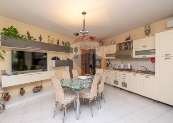 Cucina - Quadrilocale Via Angelo Alberghina
 
6, Caltagirone - foto 15