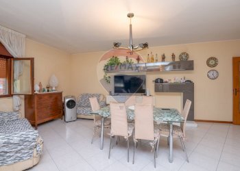 Sala da pranzo - Quadrilocale Via Angelo Alberghina
 
6, Caltagirone - foto 16