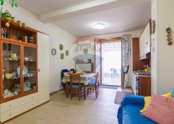 Living/Cucina abitabile - Appartamento Via Cristoforo Colombo
 
14, Riposto - foto 1