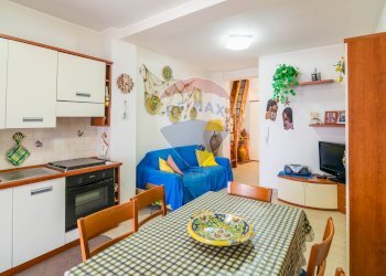 Living/Cucina abitabile - Appartamento Via Cristoforo Colombo
 
14, Riposto - foto 4