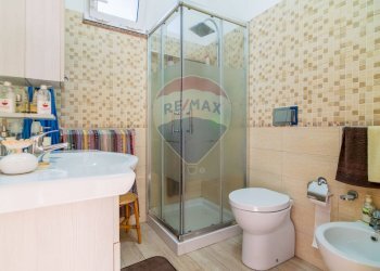 Bagno - Appartamento Via Cristoforo Colombo
 
14, Riposto - foto 14