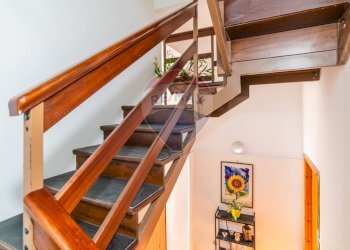 Scale al 2° piano - Appartamento Via Cristoforo Colombo
 
14, Riposto - foto 15