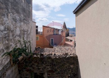 Edificio all\'aperto - Casa semi indipendente Via Cavallotti
 
58, Bronte - foto 6