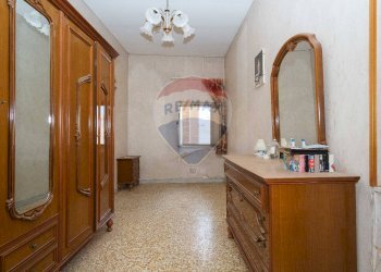 Hall / corridoio - Casa semi indipendente Via Cavallotti
 
58, Bronte - foto 11