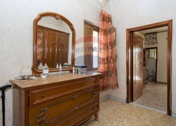 Hall / corridoio - Casa semi indipendente Via Cavallotti
 
58, Bronte - foto 13